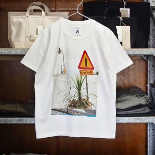 TACOMA FUJI RECORDS （タコマフジレコード）Stockholm Tee ホワイト